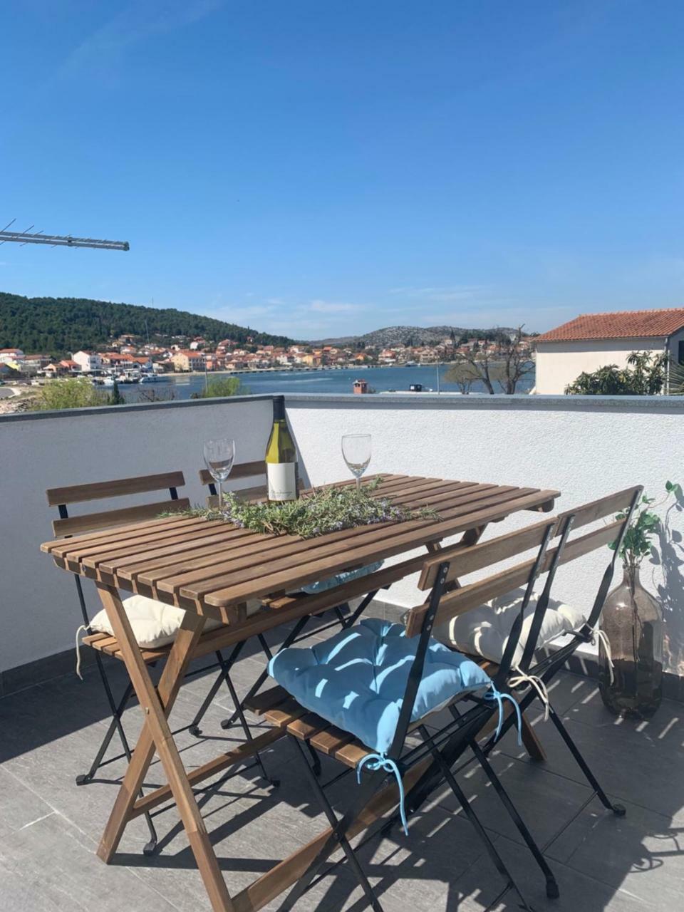 Modern Apartments Day Sibenik Exterior photo